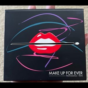 Makeup Forever eyeshadow palette